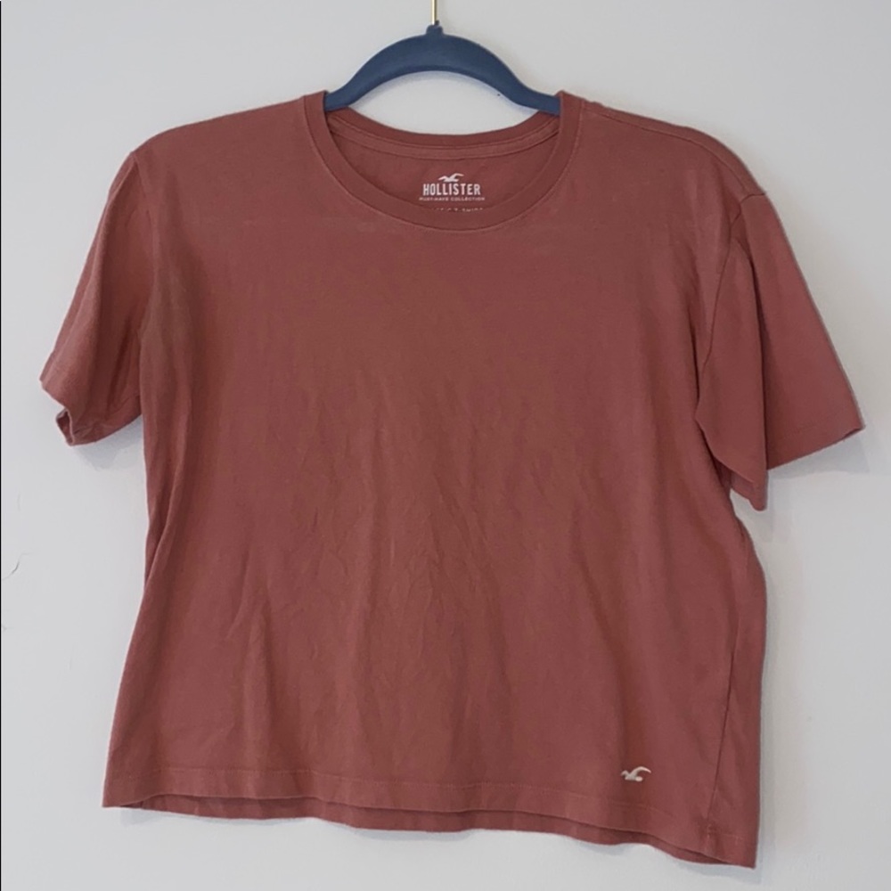 pink hollister cropped tee